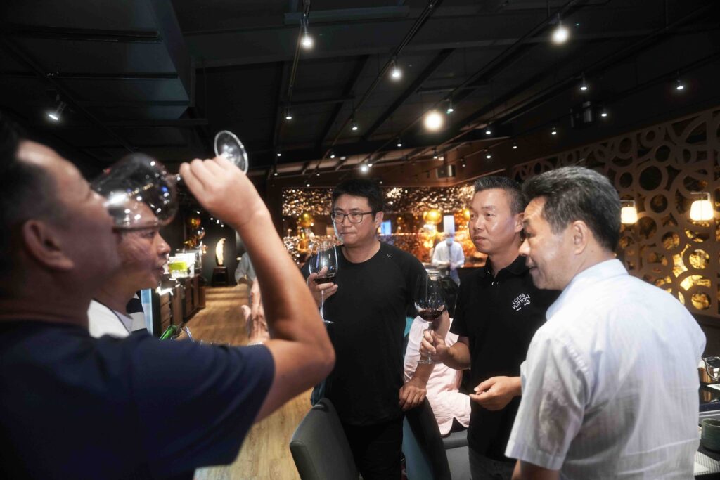 [尾牙春酒派對攻略]讓同仁開心！犒賞一年辛勞，如何準備？包場價格？